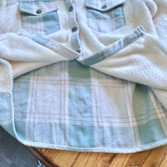 Utcoco Women's Flannel Button Down Fleece Jacket Fall Fuzzy‎ Plaid Blouse Jacket - Picture 13 of 15